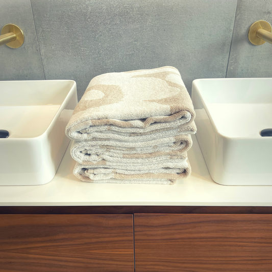 Unikko Bath Towel